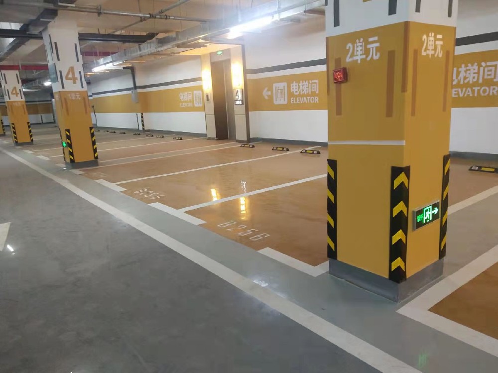 天津環氧地坪漆公司講解金剛砂地坪起粉的原因